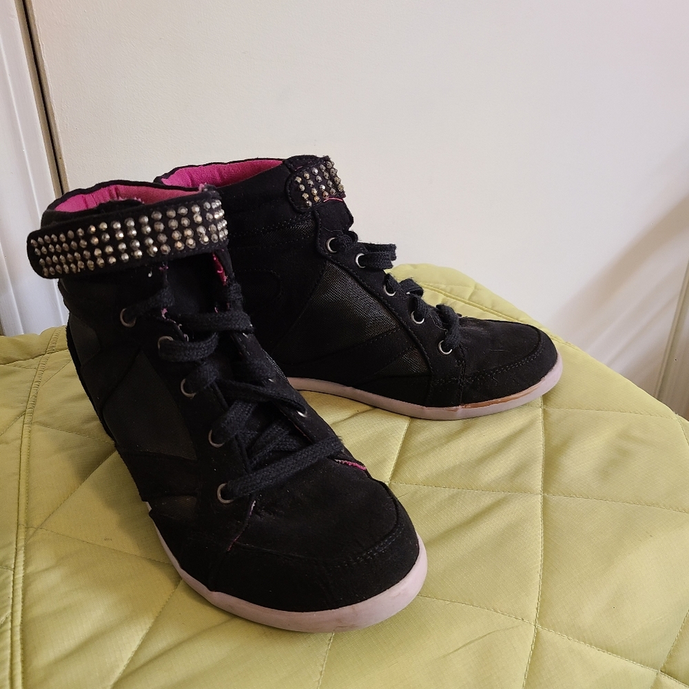 Betsyville Hightop Bootie Mesh Bling